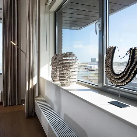 Luxury In The Harbor Of Scheveningen *